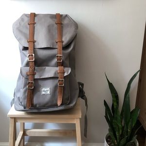 Herschel Little America Backpack Standard Size